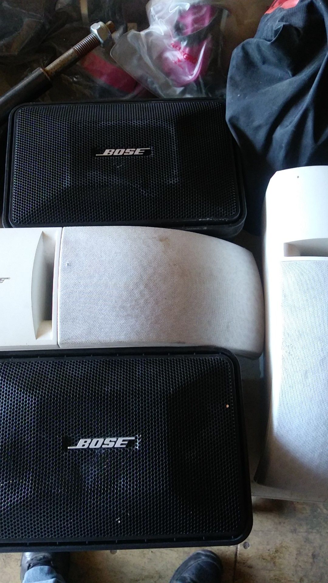 4 Bose speakers