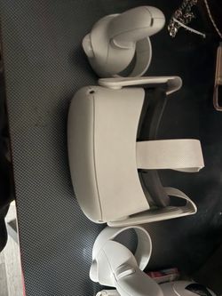 Meta Quest 2 VR Headset with Controllers