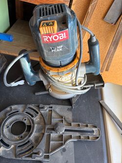 Ryobi 1-1/2 HP Peak Electric Router