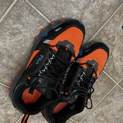 FILA Size 9.5