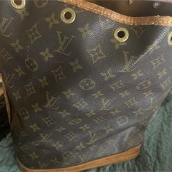 Authentic LV