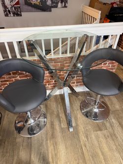 Glass Table w/ Bar Stools