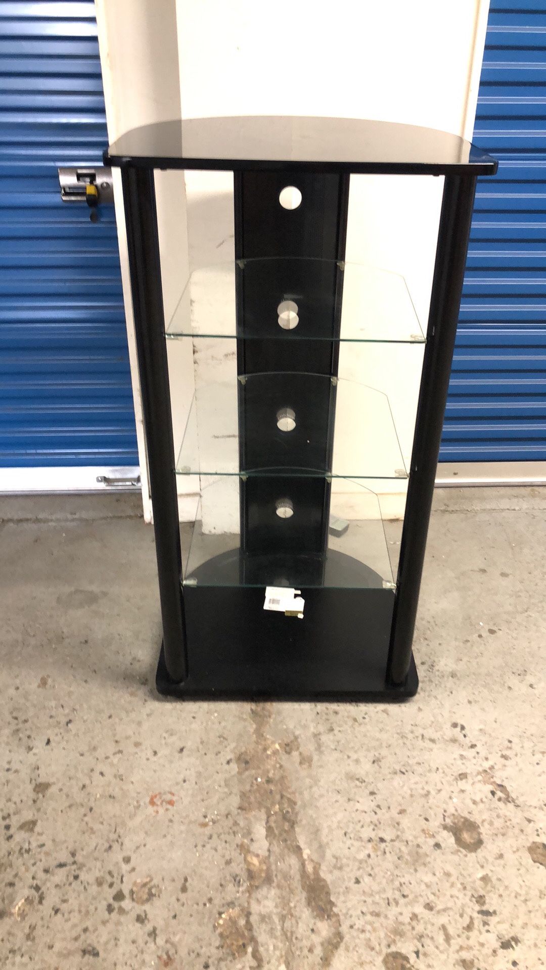 Good Condition 3 Shelfs Discipline