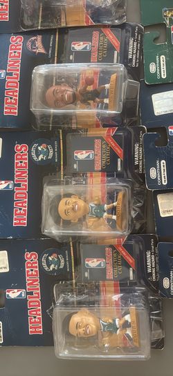 Vintage collection of baseball, basquet ball and hockey players