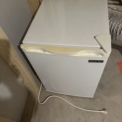 Table Top Refrigerator 