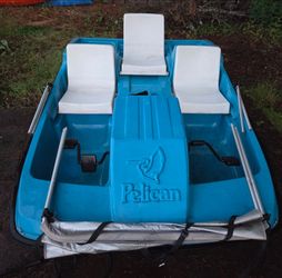 Pelican 3-Seat Pedal Boat