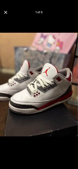 Air Jordan 3s