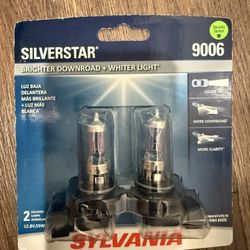 Sylvania 9006 SilverStar Halogen Headlight Bulb, 2 Pack