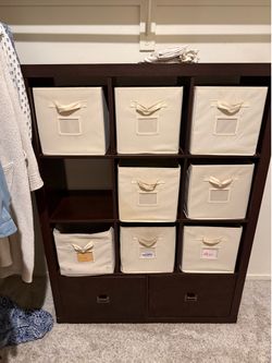 Organizing drawers