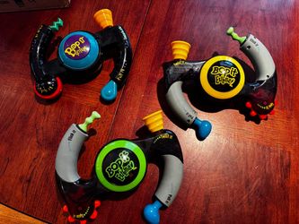 Hasbro Bop It Extreme and Bop It Extreme 2 Handheld Games Lot of 3