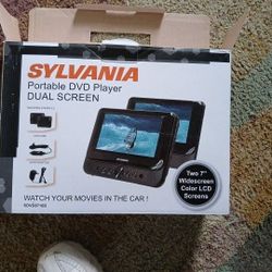 Portable Dvd Player, 2 Screens