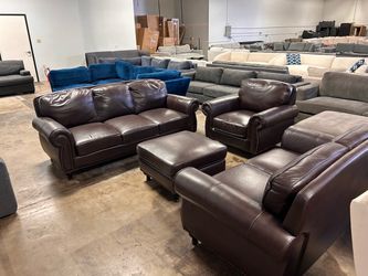 Mortara 4-Piece Leather Sectional