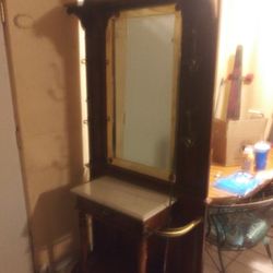 Scarborough Coat And Hat Rack 100 % Real Wood Marble Topped With Brass Railings. No Cracks Or Scratches On The Mirror