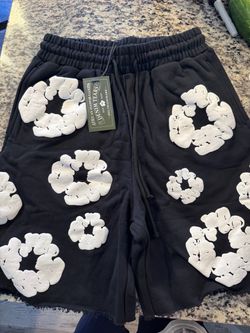 Denim Tears Cotton Wreath Sweatshorts - Black / White