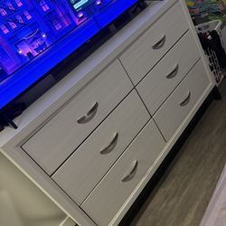 White Beautiful Dresser