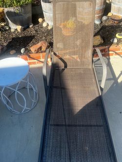 2 lounge  chairs