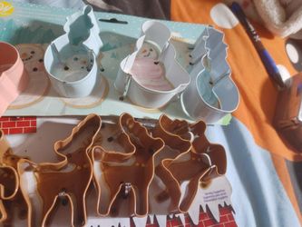 BRANDNEW COOKIE CUTTER SETS
