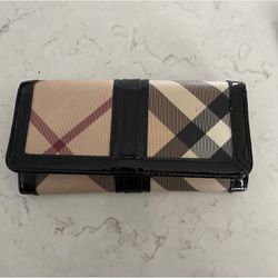 Burberry Leather Wallet - New for Sale in Miami, FL - OfferUp