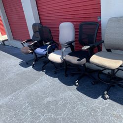 Office Chairs 