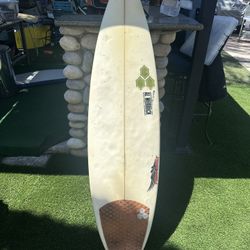 Surfboard 