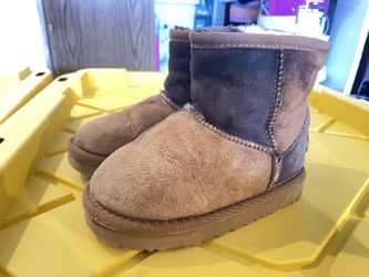 Ugg Kids Size 11