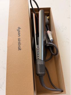 Dyson hair straightener used