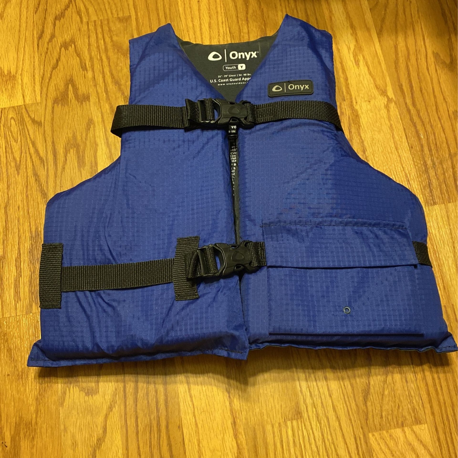 Onyx Life Vest, Youth 25-29” Chest/50-90 lbs