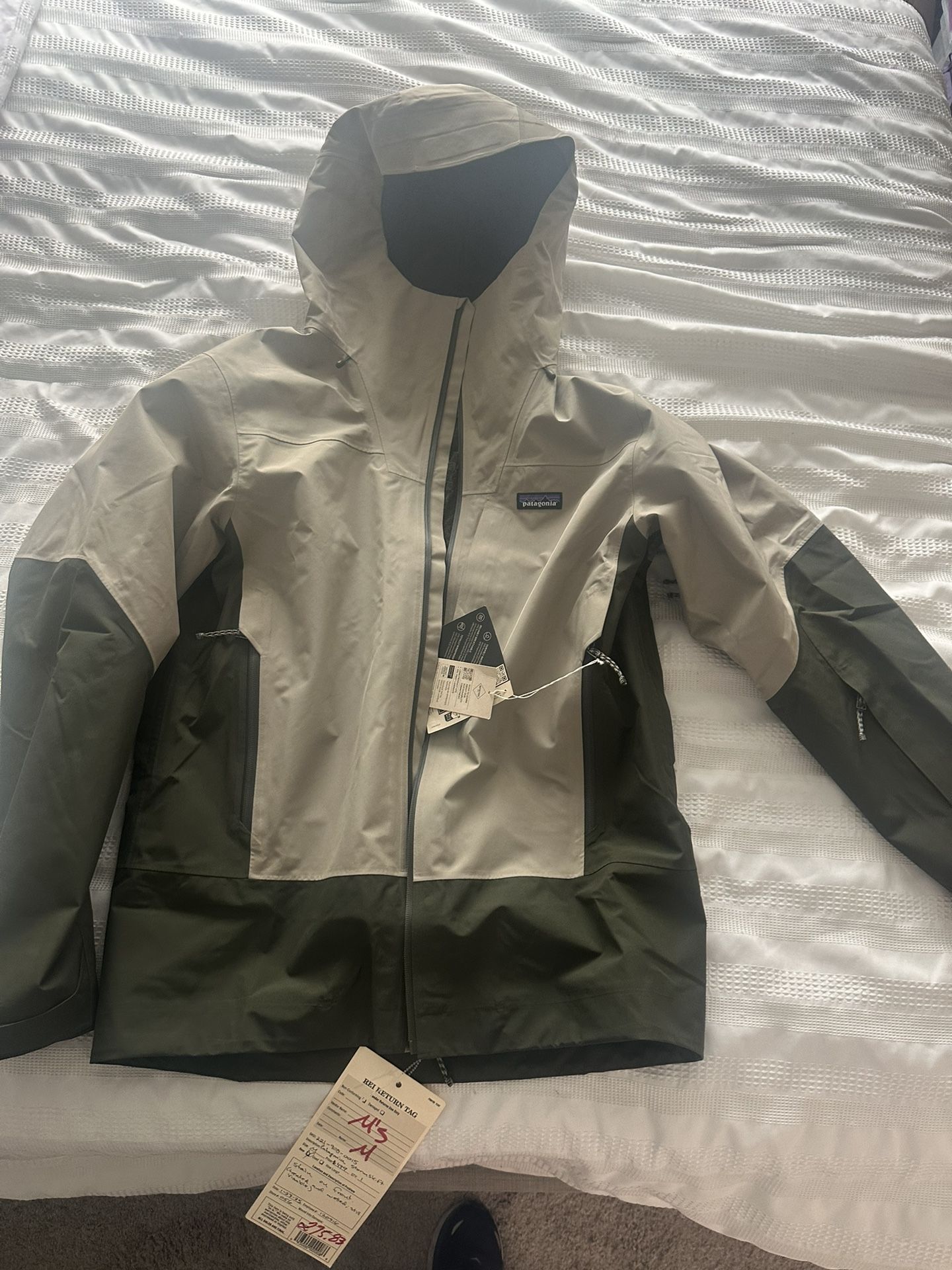 Patagonia Jacket - Men’s Medium