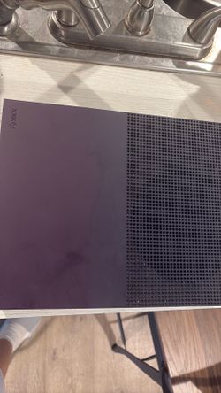 Xbox one s Fortnite edition Xbox read description