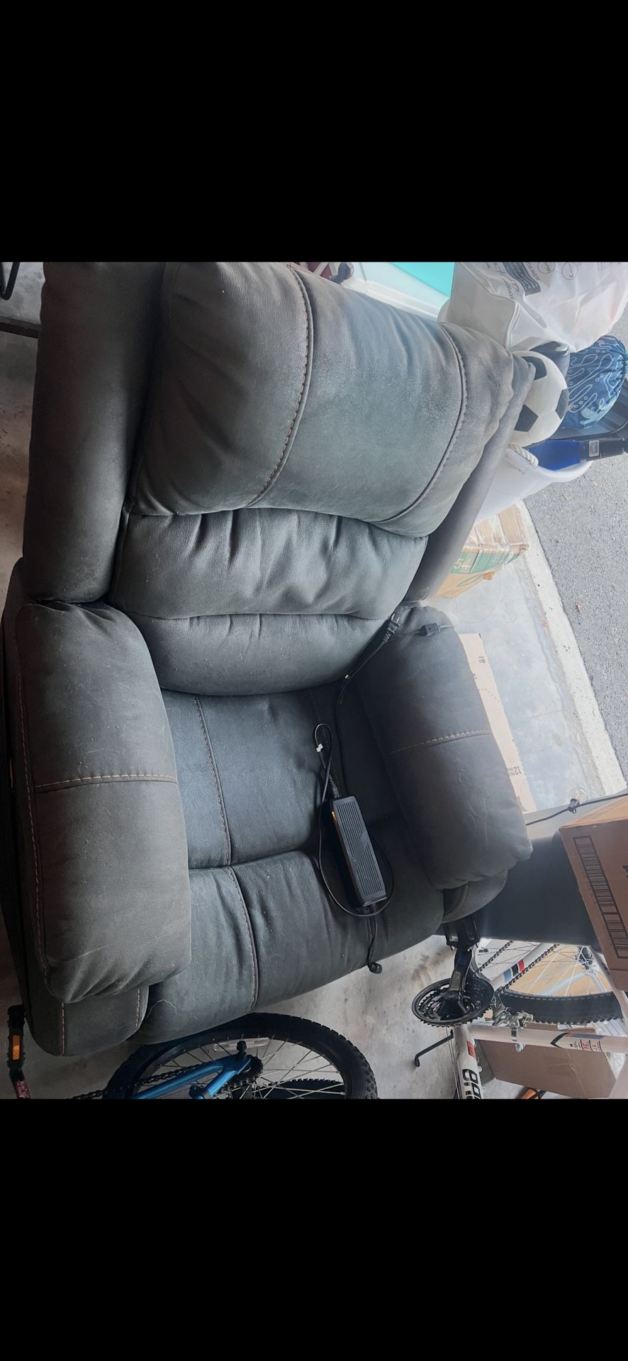 Recliner Couch!!