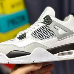 Black/White/Grey Basketball Shoes