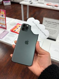 Apple iPhone 11 Pro Max – Big Screen, Only $5 Down! 