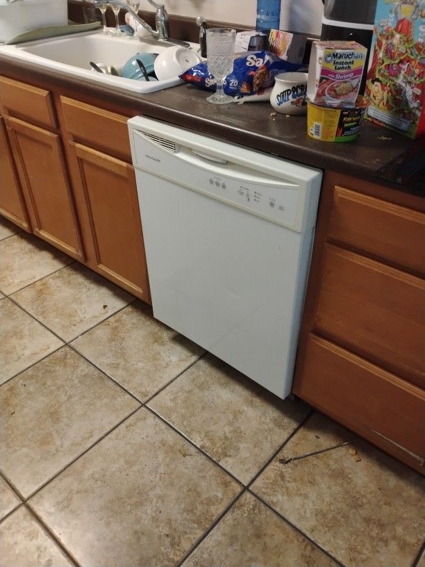 Frigidaire Dishwasher