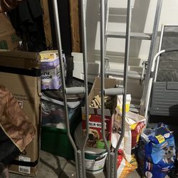 Crutches 