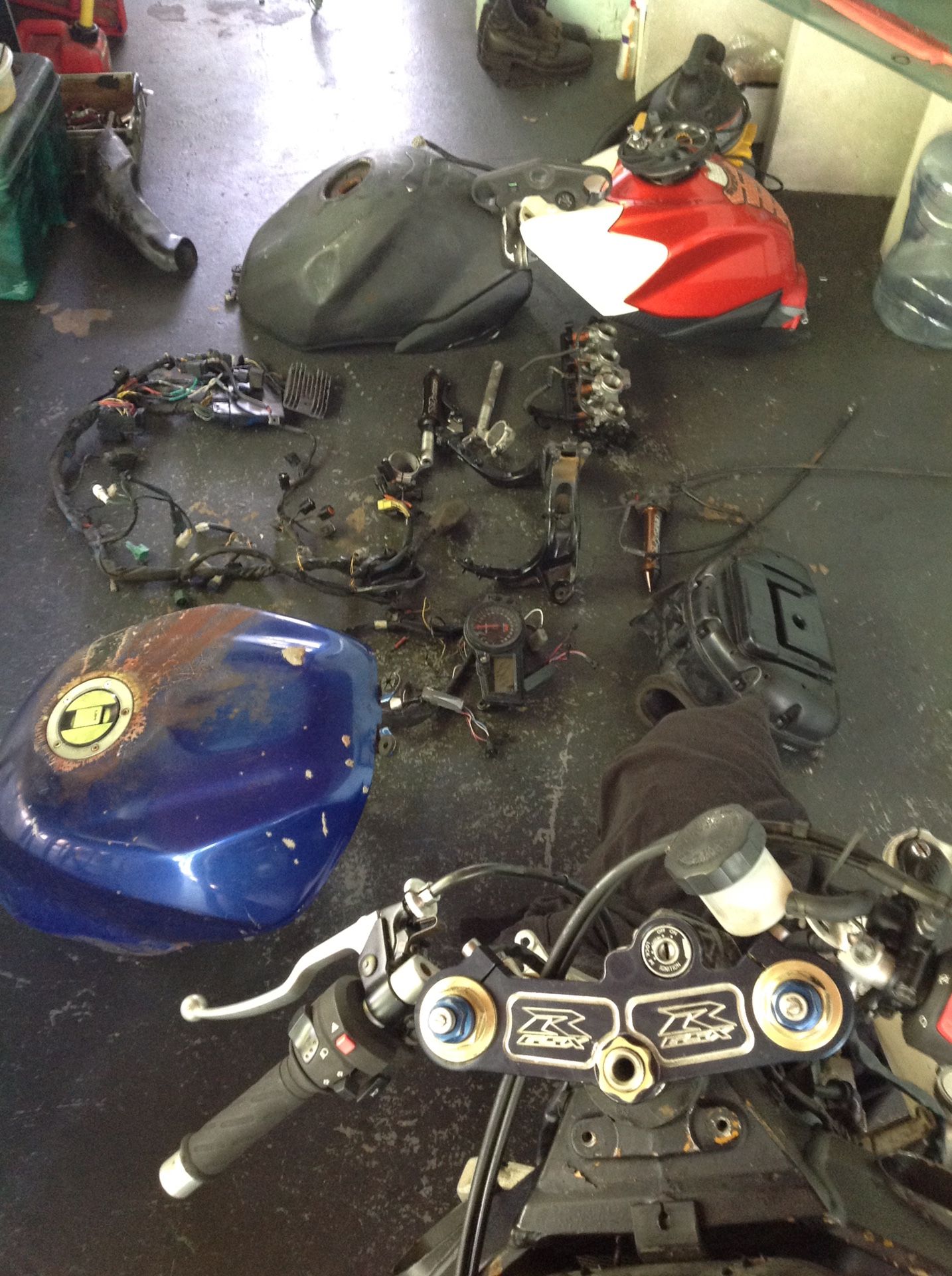 Suzuki GSXR Parts