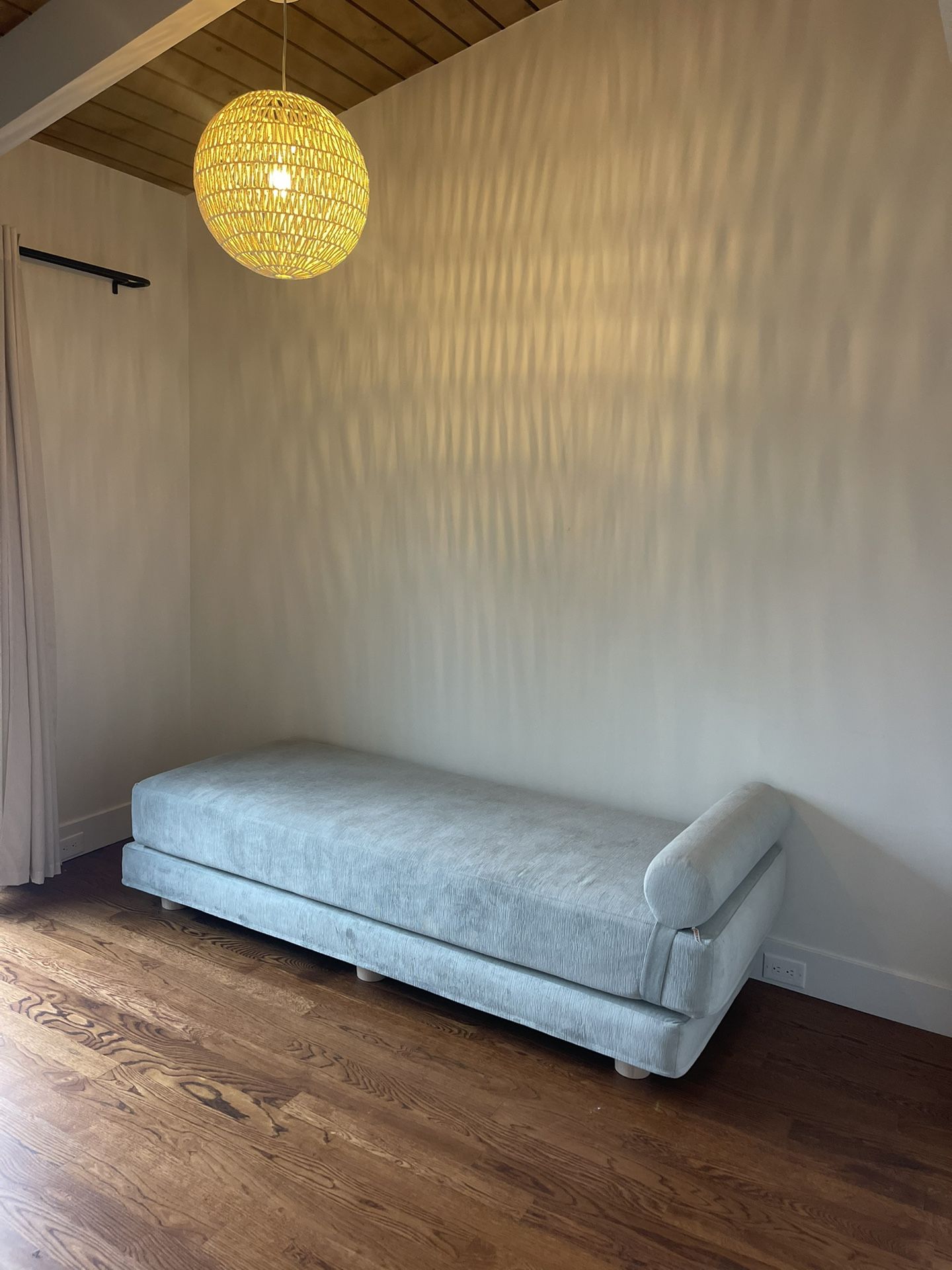 Small Parlor Couch/settee