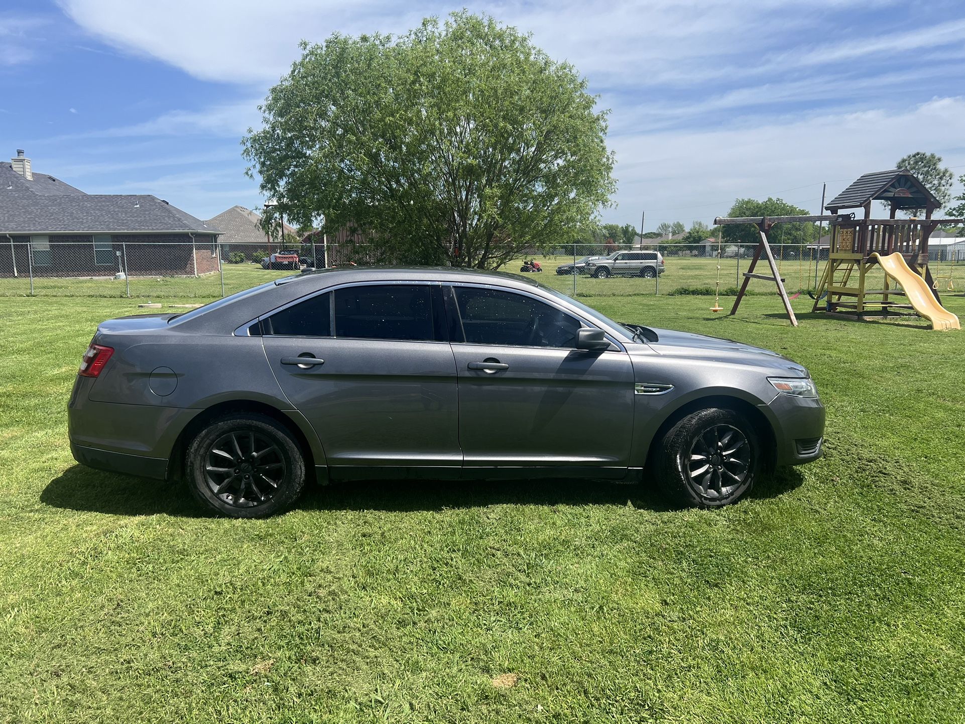 2014 Ford Taurus