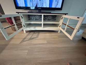 Small Tv Stand