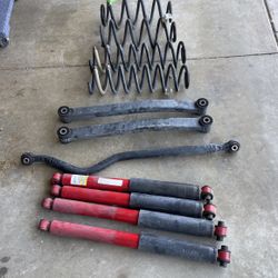 2020 Jeep Wrangler Rubicon  Stock Suspension Five wheels  and one never used spare tire 