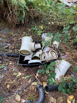 Free Piping connections and perforated pipe
