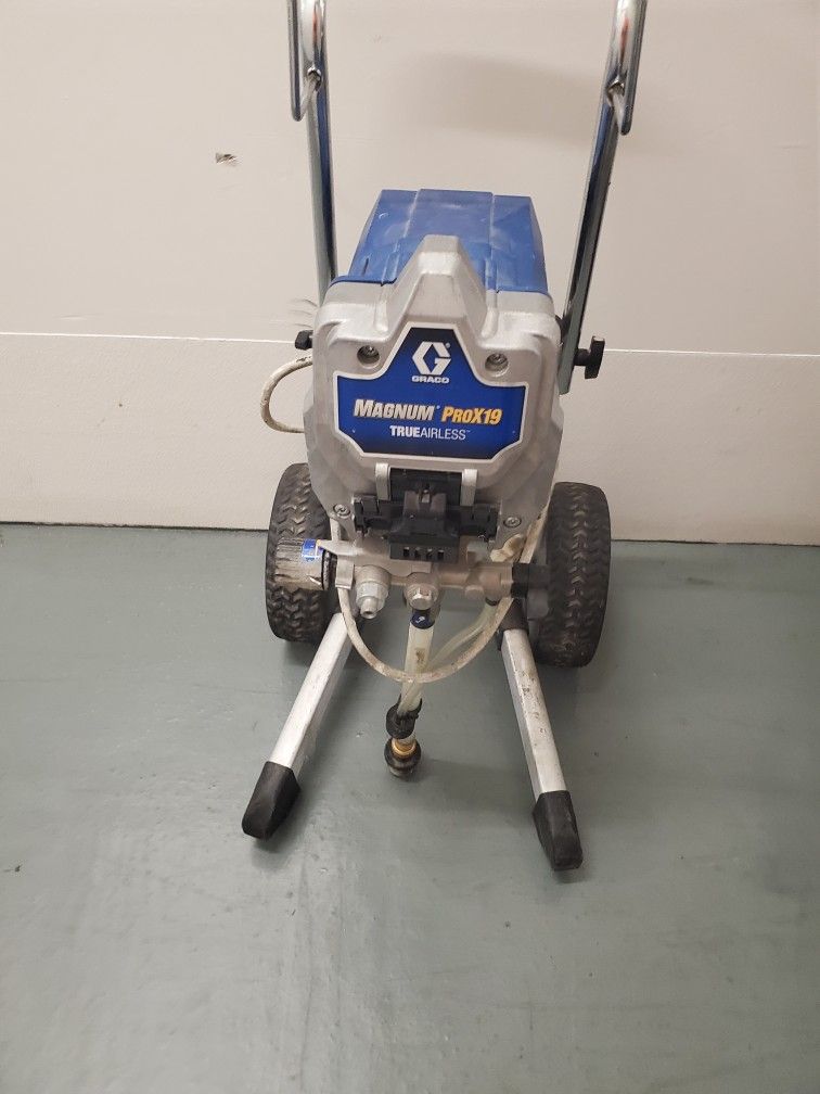 Graco Magnum ProX19 Paint Sprayer For Parts , Please Read Description 