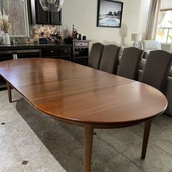 Mid Century Modern Extendable Table