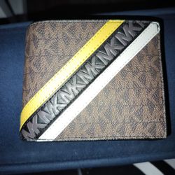 Brand New Michael Kors Wallet