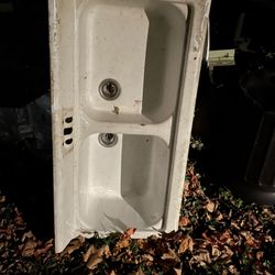 Deep Porcelain Kitchen Sink 25