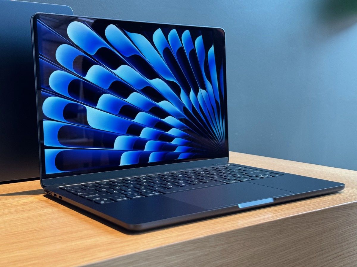MacBook Air 15” M2 256 GB