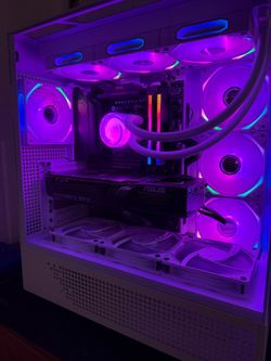 RTX 5070 Ti + 9800X3D Gaming PC