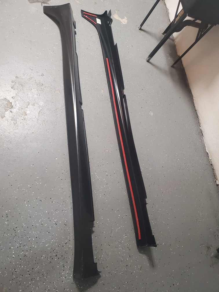 Side Skirt