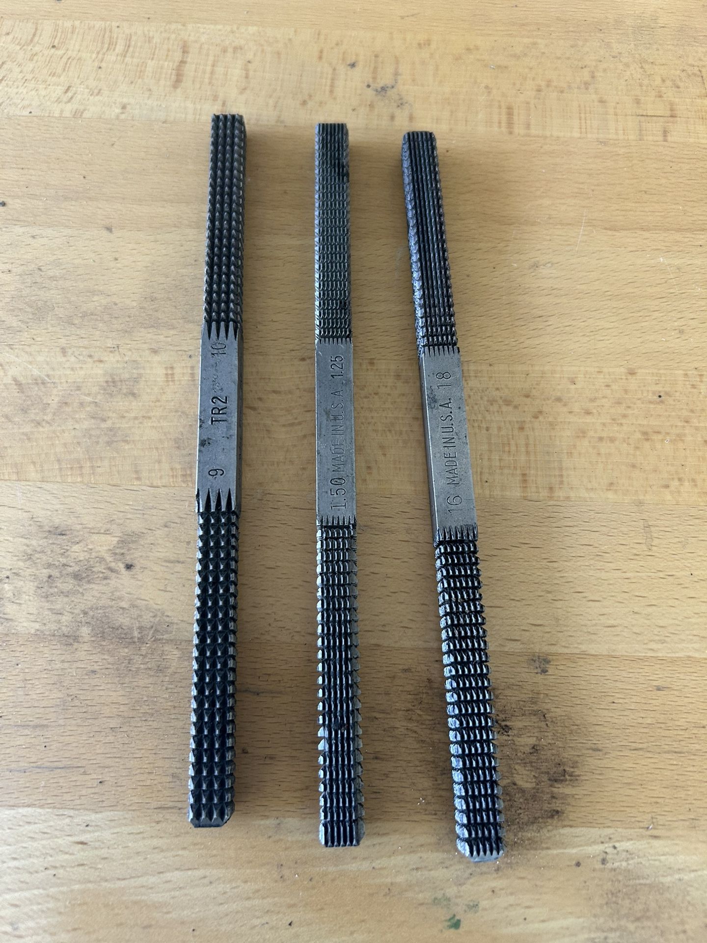 Set Of 3 Thread Restoring Files