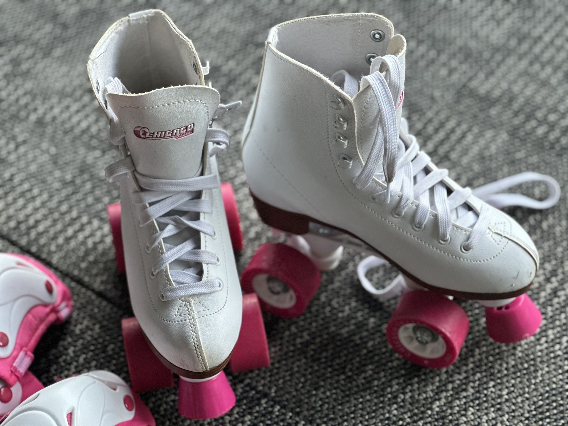 Chicago Women's Rink Roller Skates - White