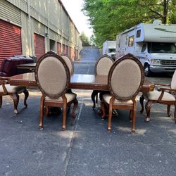 Complete Michael Amini  By Aico Dining Set And China Cabinet 